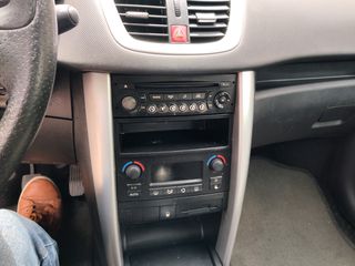 Peugeot 207 2010 FACELIFT 1400-16v-thumb-16