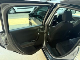 Peugeot 2008 2019 GT Line-thumb-12