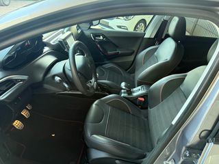 Peugeot 2008 2019 GT Line-thumb-8