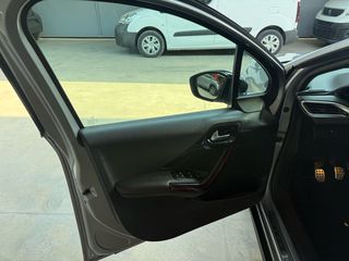 Peugeot 2008 2019 GT Line-thumb-7