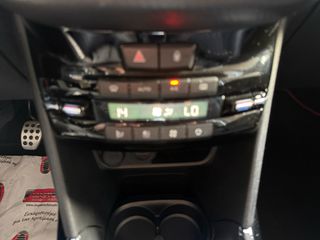 Peugeot 2008 2019 GT Line-thumb-25