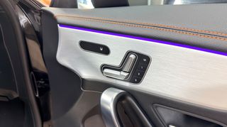 Mercedes-Benz CLA 180 2020 AMG LINE PANORAMA LED-MULTIBEAM EDITION 1-thumb-52
