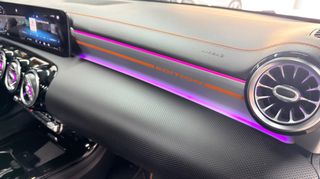 Mercedes-Benz CLA 180 2020 AMG LINE PANORAMA LED-MULTIBEAM EDITION 1-thumb-43