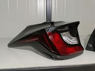 Toyota Yaris-thumb-2