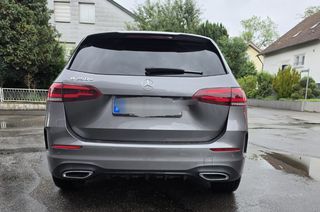 Mercedes-Benz B 250 2020 AMG-thumb-4