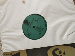 2 δίσκοι βινυλίου-thumb-3