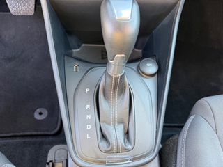 Ford Fiesta 2021 AUTOMATO  Titanium 1.0 EcoBoost 125CP DCT-thumb-25