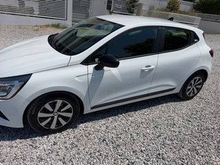 Renault Clio 2023 1.0 TCe 90CP 6 GEARS-thumb-1