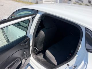 Renault Clio 2023 1.0 TCe 90CP 6 GEARS-thumb-9