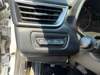 Renault Clio 2023 1.0 TCe 90CP 6 GEARS-thumb-19