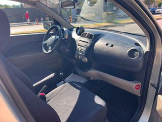 Daihatsu Sirion 2007-thumb-3