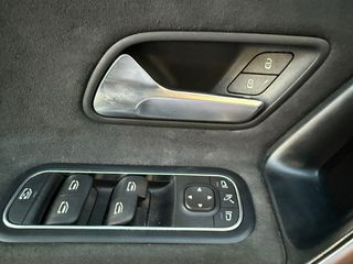 Mercedes-Benz A 180 2019 AMG-LINE-thumb-20