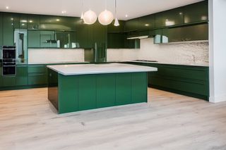 Intrahome Estia Prime 2 χρώμα Λακέ Πράσινο Δάσους έπιπλα κουζίνας 10 Μέτρα συνολικα τρέχον μέτρα Intrahome-65651872