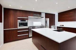 Intrahome Olympia Studio 2 χρώμα Λευκό Λακέ Πάνω & Καρυδιά Κάτω έπιπλα κουζίνας 10 Μέτρα συνολικα τρέχον μέτρα Intrahome-65651900