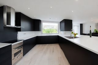 Intrahome Riviera Concept 2 χρώμα Μαύρο Μεταλλικό Ματ έπιπλα κουζίνας 10 Μέτρα συνολικα τρέχον μέτρα Intrahome-65652021