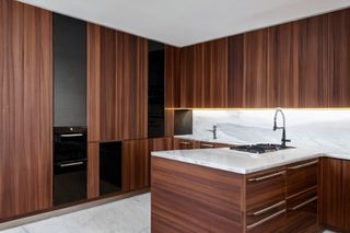 Intrahome Venezia Pro 2 χρώμα Καπλαμάς Καρυδιά έπιπλα κουζίνας 10 Μέτρα συνολικα τρέχον μέτρα Intrahome-65652034