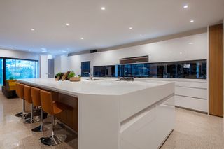 Intrahome Urban Prime 2 χρώμα Λευκό Λακέ Πάνω & Δρυς Κάτω έπιπλα κουζίνας 10 Μέτρα συνολικα τρέχον μέτρα Intrahome-65652172
