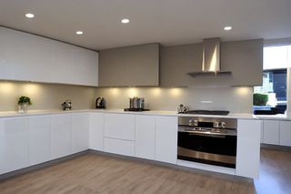 Intrahome Harmony Living 2 χρώμα Λακέ Εκρού Ματ έπιπλα κουζίνας 10 Μέτρα συνολικα τρέχον μέτρα Intrahome-65652186