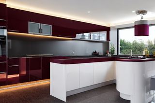 Intrahome Luna Select 2 χρώμα Λακέ Μπορντό έπιπλα κουζίνας 10 Μέτρα συνολικα τρέχον μέτρα Intrahome-65652263