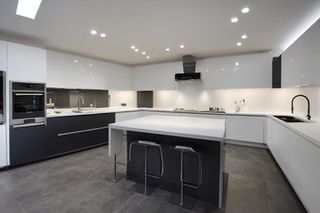 Intrahome Mykonos Studio 1 χρώμα Λακέ Λευκό Ματ έπιπλα κουζίνας 10 Μέτρα συνολικα τρέχον μέτρα Intrahome-65652740
