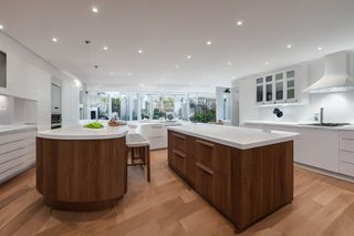 Intrahome Olympia Lux 1 χρώμα Λευκό Λακέ Πάνω & Δρυς Κάτω έπιπλα κουζίνας 10 Μέτρα συνολικα τρέχον μέτρα Intrahome-65652893
