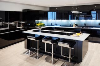 Intrahome Bianca Studio 1 χρώμα Λακέ Μαύρο Γυαλιστερό έπιπλα κουζίνας 10 Μέτρα συνολικα τρέχον μέτρα Intrahome-65653060