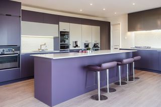 Intrahome Aster Lux 1 χρώμα Λακέ Λεβάντα έπιπλα κουζίνας 10 Μέτρα συνολικα τρέχον μέτρα Intrahome-65653073