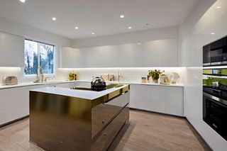 Intrahome Aster Prime 1 χρώμα Ορείχαλκος & Λευκό Λακέ έπιπλα κουζίνας 10 Μέτρα συνολικα τρέχον μέτρα Intrahome-65653092