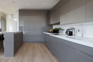 Intrahome Scandi Prime 1 χρώμα Λακέ Γκρι Ανοιχτό έπιπλα κουζίνας 10 Μέτρα συνολικα τρέχον μέτρα Intrahome-65653112