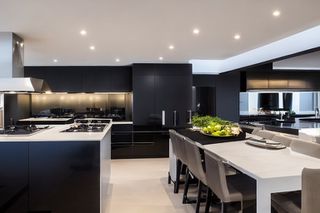 Intrahome Nova Design 1 χρώμα Λακέ Μαύρο Ματ έπιπλα κουζίνας 10 Μέτρα συνολικα τρέχον μέτρα Intrahome-65653248