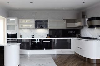 Intrahome Napoli Studio 1 χρώμα Εφέ Λευκού Μαρμάρου έπιπλα κουζίνας 10 Μέτρα συνολικα τρέχον μέτρα Intrahome-65653320
