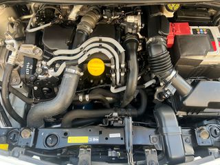 Nissan Micra 2017-thumb-32