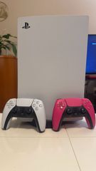 PlayStation 5 (PS5) Disc Edition + 2 Χειριστήρια DualSense + Βάση | Άριστη Κατάσταση