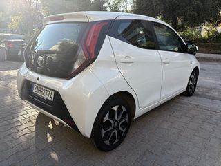 Toyota Aygo 2020 X-Play Sport Connect MMT FRW 1.0-thumb-3