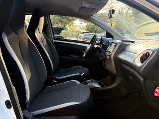 Toyota Aygo 2020 X-Play Sport Connect MMT FRW 1.0-thumb-9