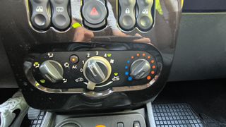 Dacia Duster 2011 1.5 DCI 110HP 4X4 SPORTIVE-thumb-11