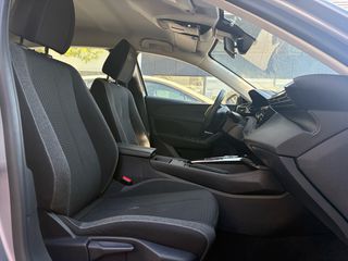 Peugeot 308 2022 BlueHDi 130 S&S EAT8 Active Plus 1.5-thumb-9