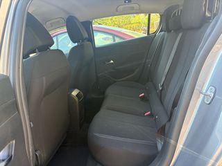 Peugeot 308 2022 BlueHDi 130 S&S EAT8 Active Plus 1.5-thumb-10