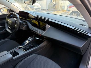 Peugeot 308 2022 BlueHDi 130 S&S EAT8 Active Plus 1.5-thumb-12