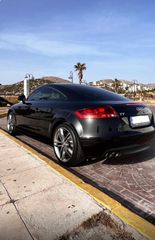 Audi TT 2010-thumb-3