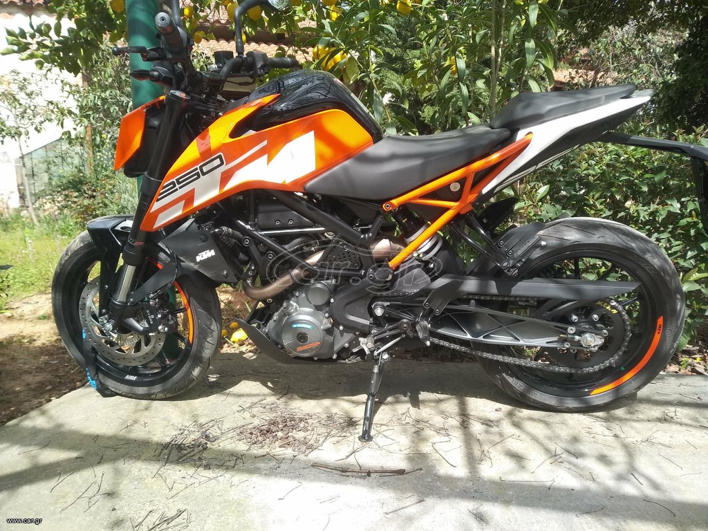 KTM 250 Duke 2023 ABS