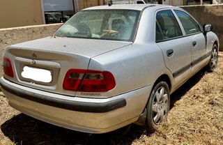 Mitsubishi Carisma 2004 1.4 CLASSIC
