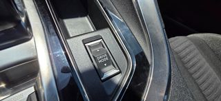 Peugeot 3008 2023 1.5 BLUEHDI 130 ACTIVE PACK EAT8-thumb-3