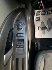 Volkswagen Up 2016 HIGH UP-thumb-18