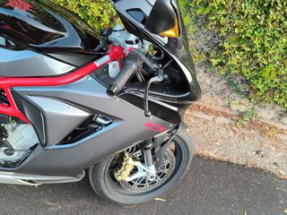 Mv Agusta F3 2012-thumb-6
