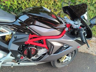 Mv Agusta F3 2012-thumb-8