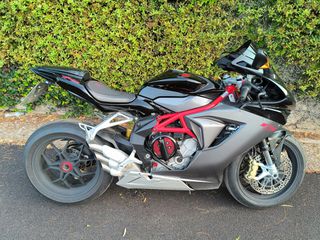 Mv Agusta F3 2012-thumb-14