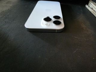 IPhone 16 pro 256 GB-thumb-4