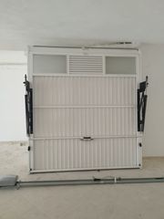 Γκαραζόπορτα Ανακλινόμενη 244x267cm με Μοτέρ Beninca JIM4