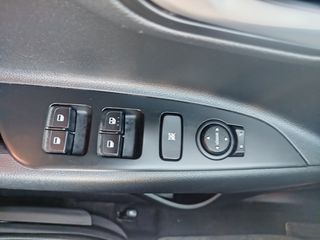 Kia Rio 2021 1.0 ADVANCE-thumb-8